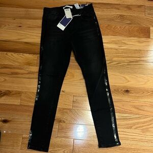 NWT Zara mid rise skinny black jeans with shiny side lining size 40 EUR (8 US)